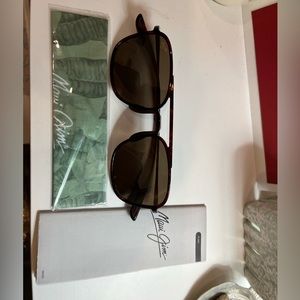 Maui Jim Polarized Sunglasses NWOT